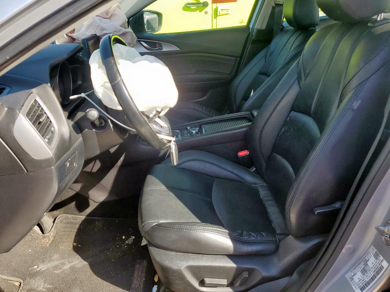 2017 Mazda 3 Touring VIN: 3MZBN1V79HM106815 Lot: 81882675