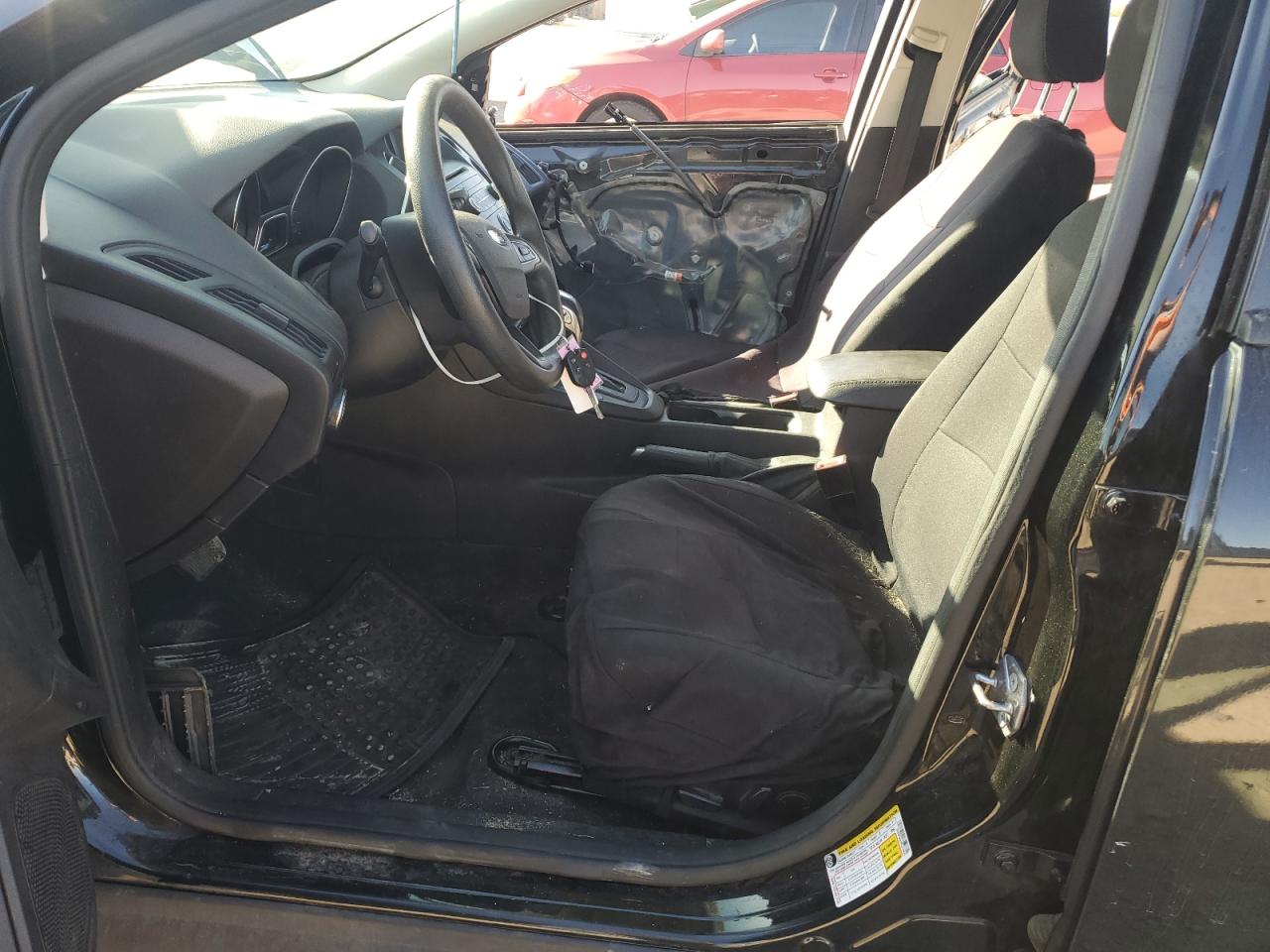 2015 Ford Focus Se VIN: 1FADP3K22FL210674 Lot: 85378505