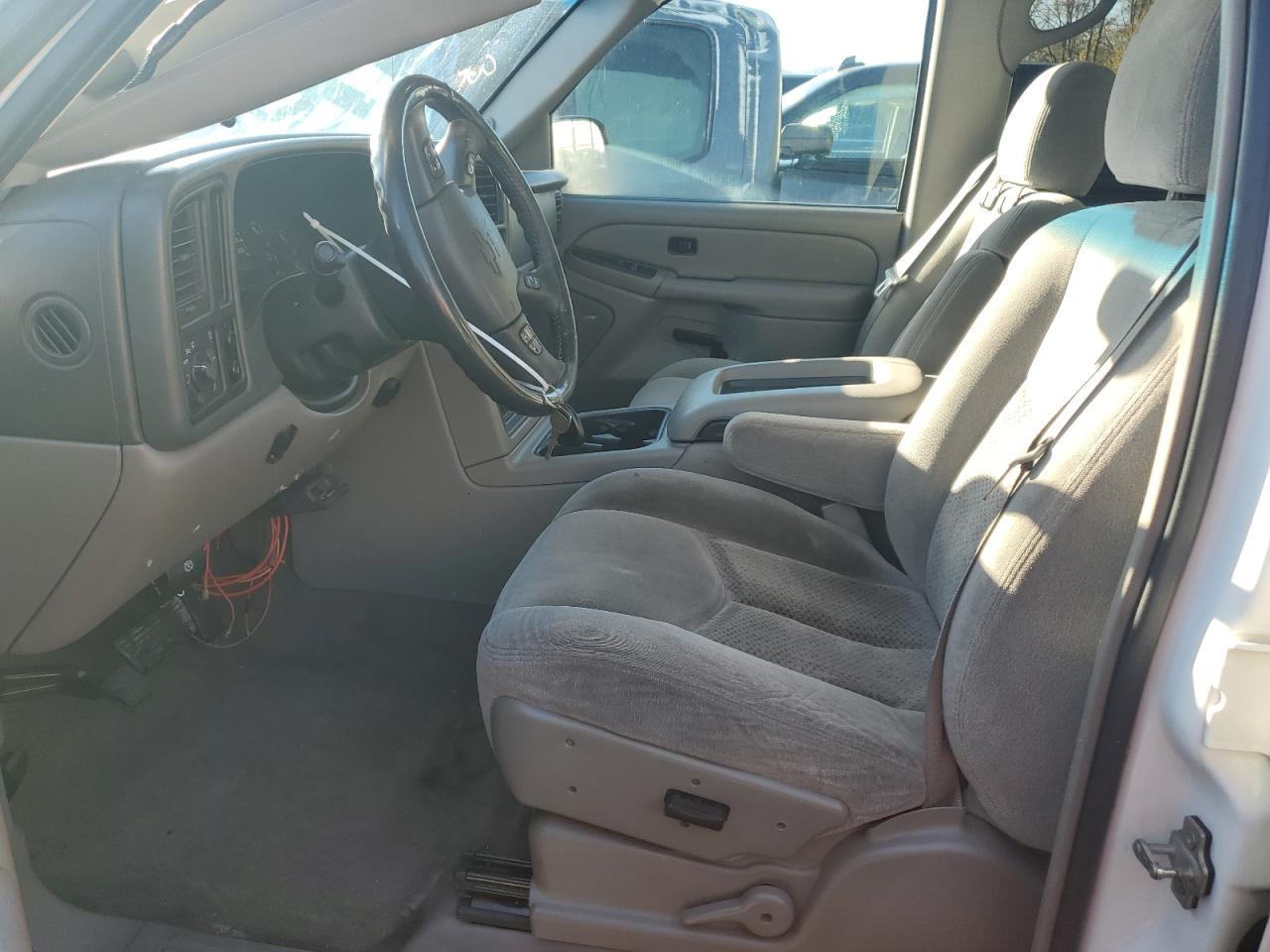 2005 Chevrolet Avalanche C1500 VIN: 3GNEC12Z15G228226 Lot: 82471175