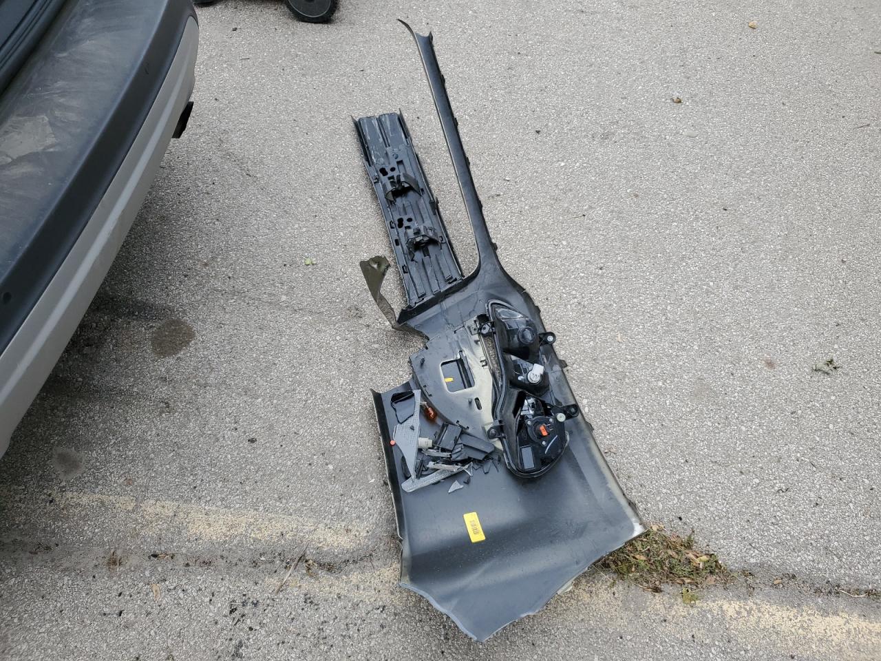 2014 Ford Escape Titanium VIN: 1FMCU0JX8EUB44551 Lot: 82650545