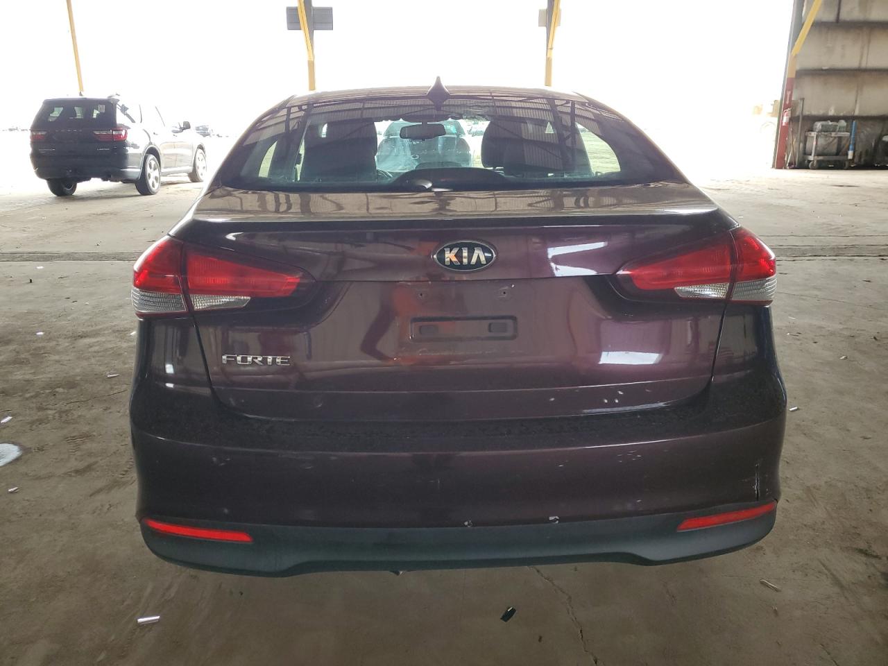 2017 Kia Forte Lx VIN: 3KPFK4A71HE055194 Lot: 89566305