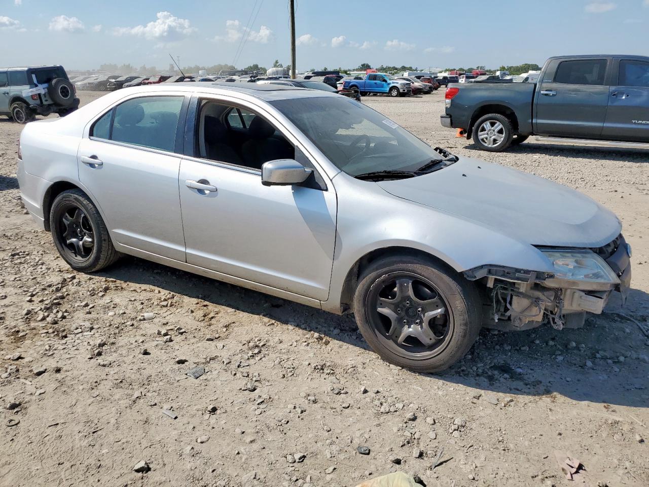 2011 Ford Fusion Se VIN: 3FAHP0HA8BR327802 Lot: 81998335