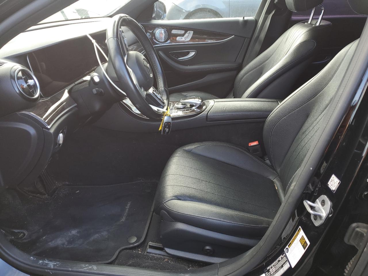 2020 Mercedes-Benz E 350 VIN: WDDZF8DB9LA703827 Lot: 87375735