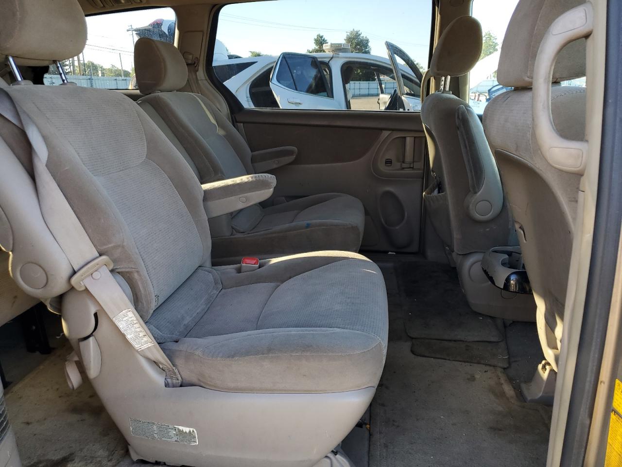 2004 Toyota Sienna Ce VIN: 5TDZA23C24S123811 Lot: 85756985