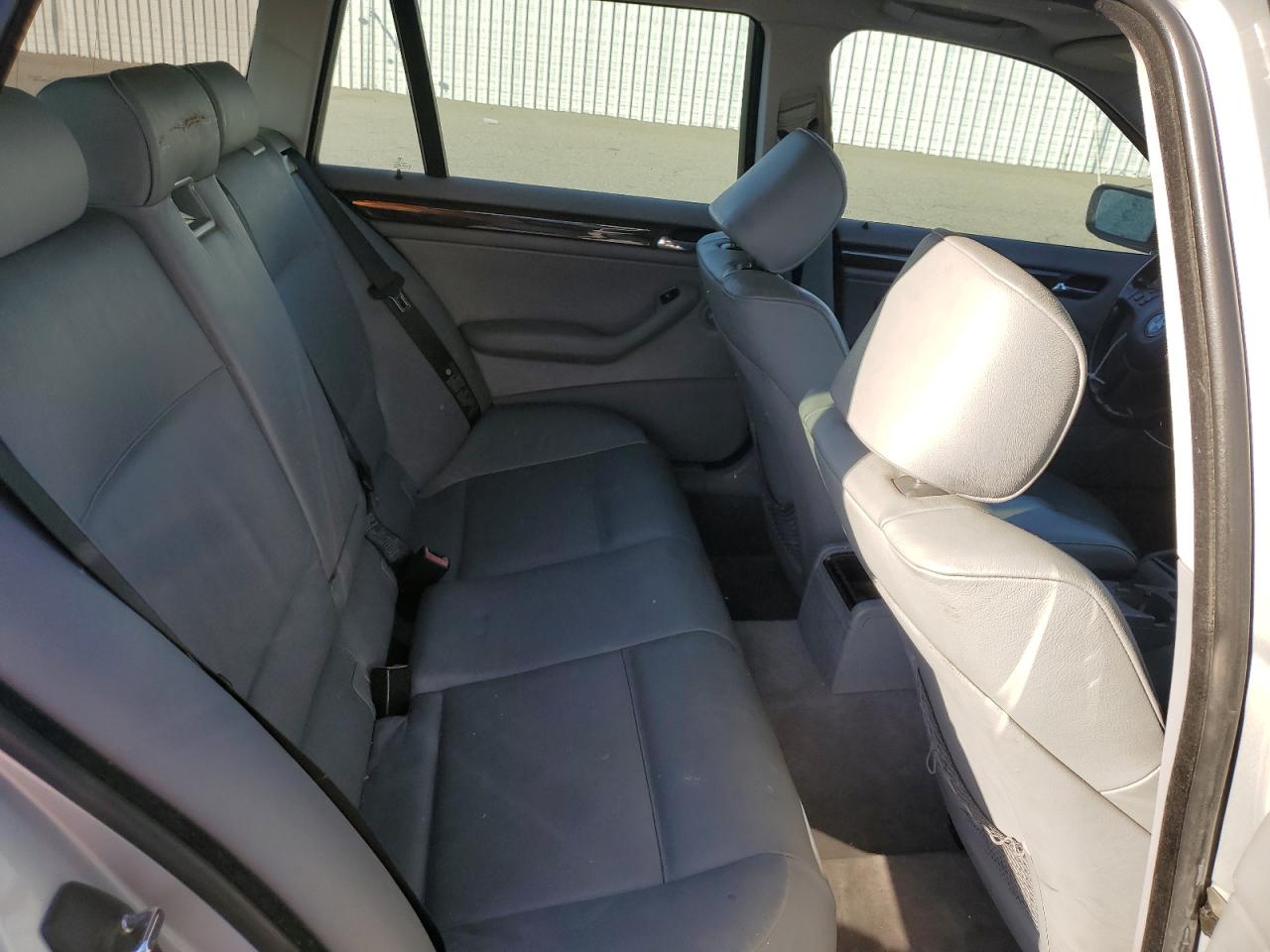 2003 BMW 325 It VIN: WBAEN334X3PC12410 Lot: 85546725