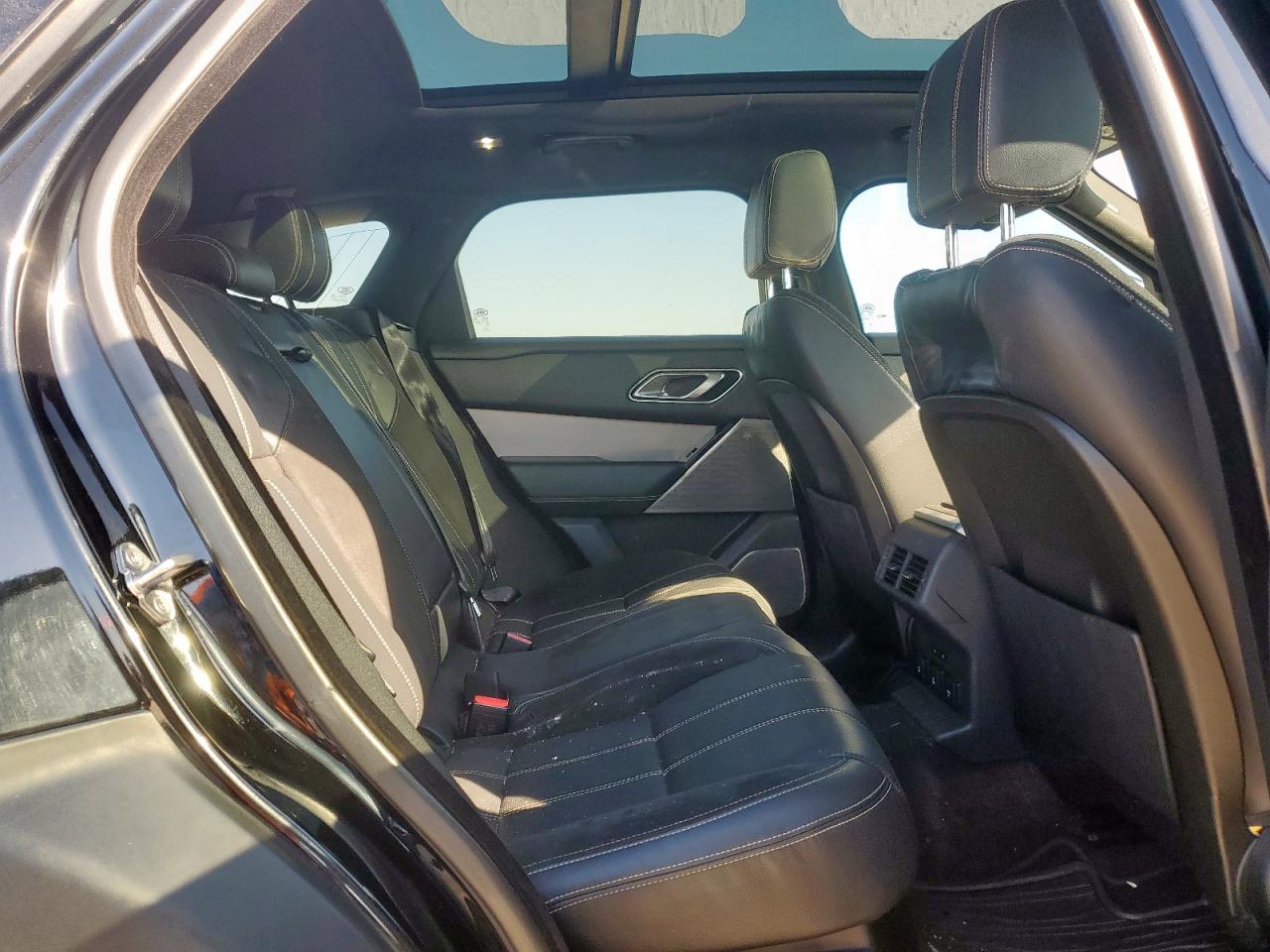 2018 Land Rover Range Rover Velar R-Dynamic Se VIN: SALYL2RV7JA768888 Lot: 86409885