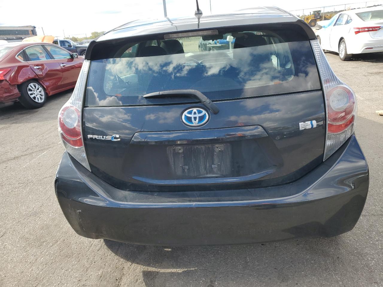 2013 Toyota Prius C VIN: JTDKDTB3XD1056467 Lot: 86427325