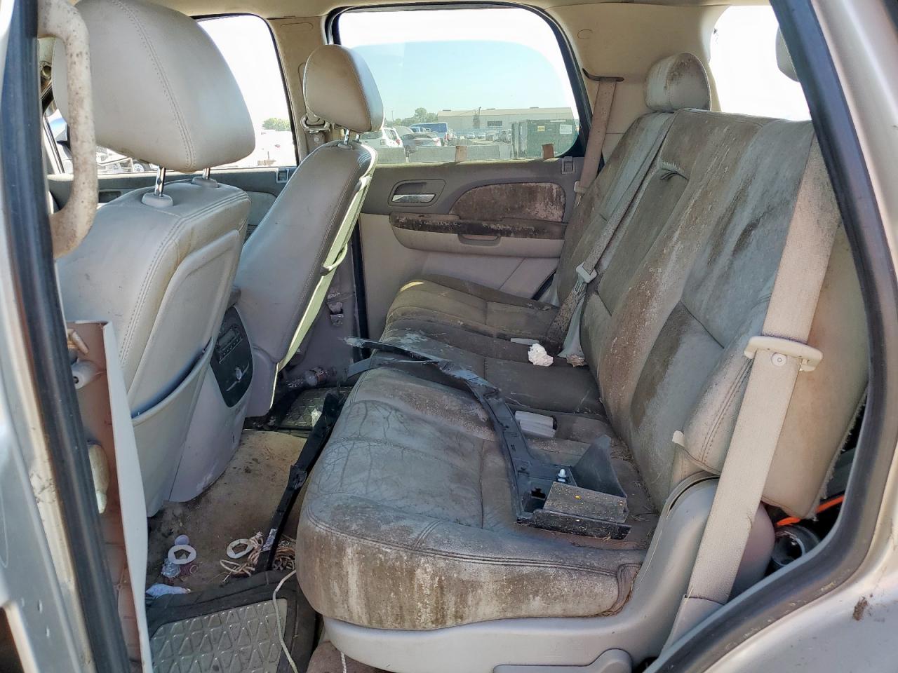 2007 GMC Yukon VIN: 1GKFC13J87R333374 Lot: 84909375