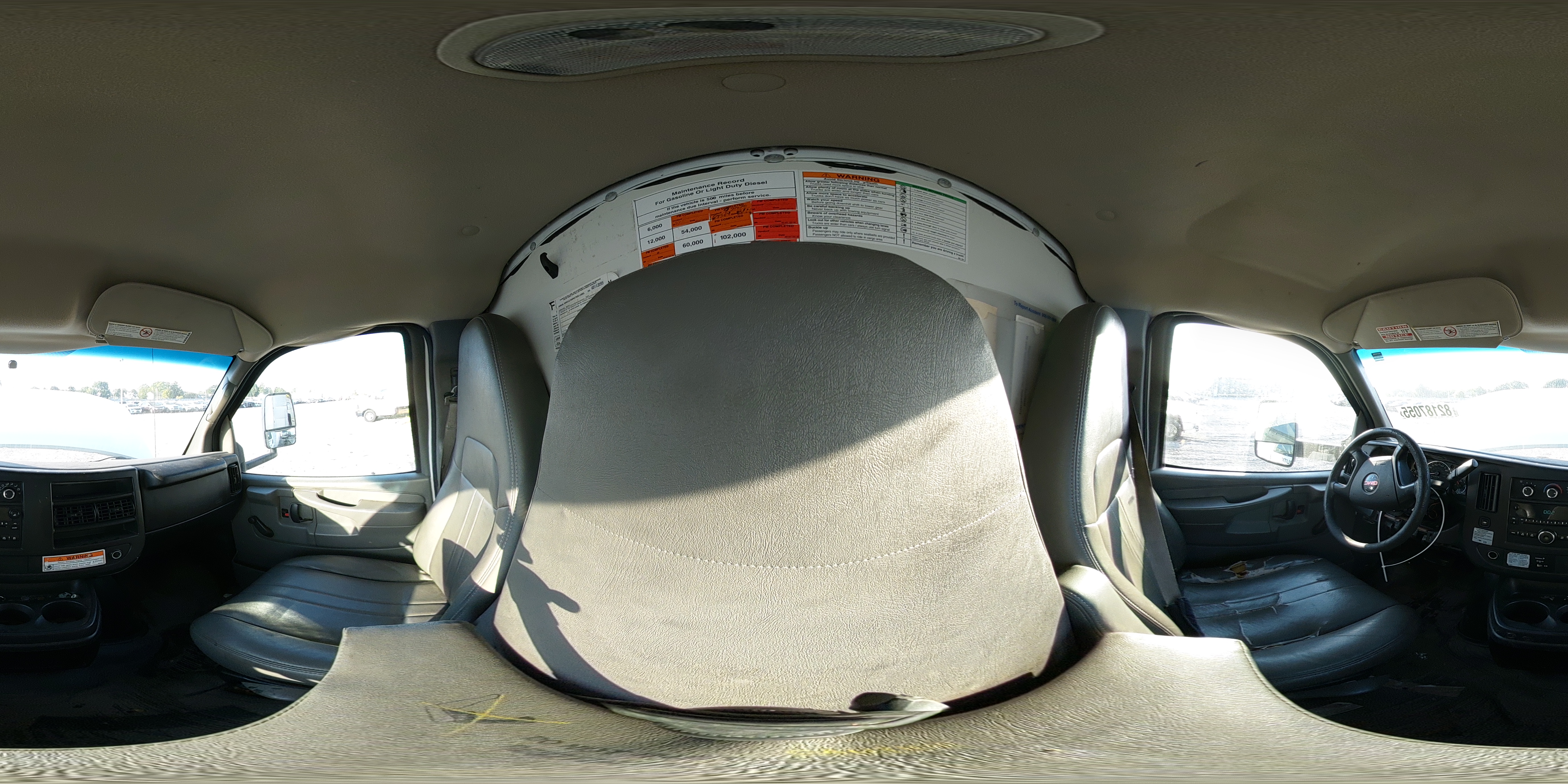 2011 GMC Savana Cutaway G3500 VIN: 1GD374CA1B1904517 Lot: 82187055