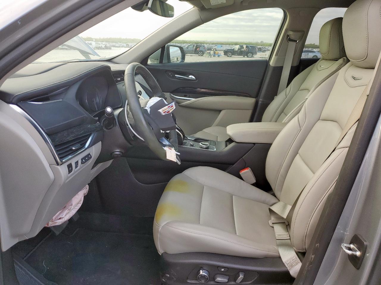 2023 Cadillac Xt4 Premium Luxury VIN: 1GYFZCR45PF122362 Lot: 86334285