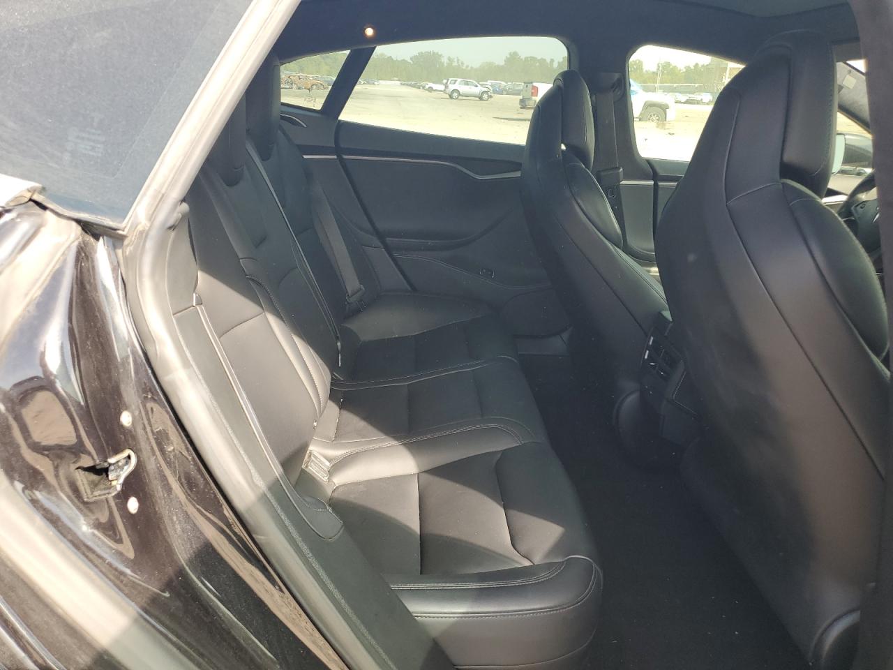 2018 Tesla Model S VIN: 5YJSA1E21JF275577 Lot: 81880895