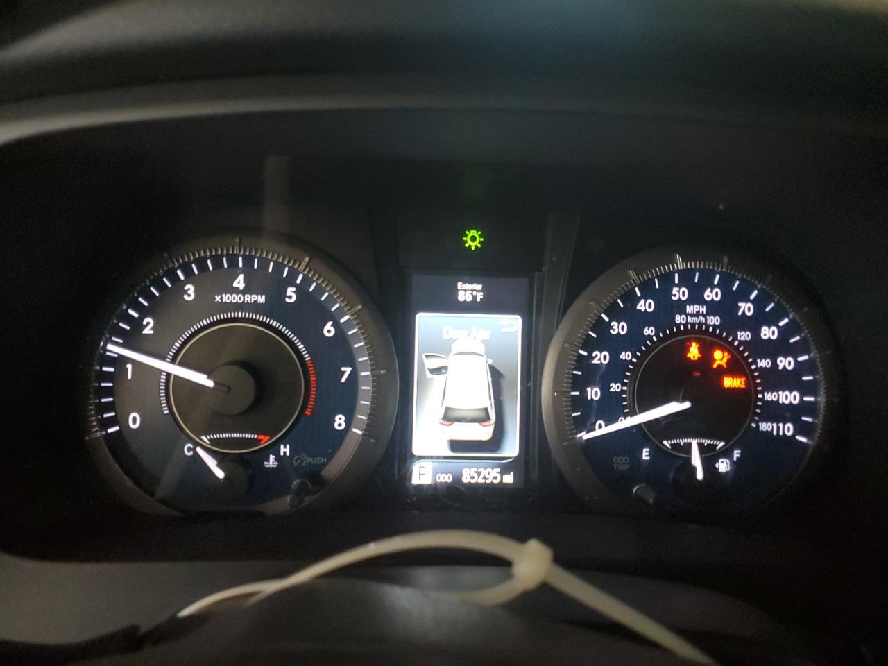 2015 Toyota Sienna Xle VIN: 5TDYK3DC8FS595849 Lot: 84948895