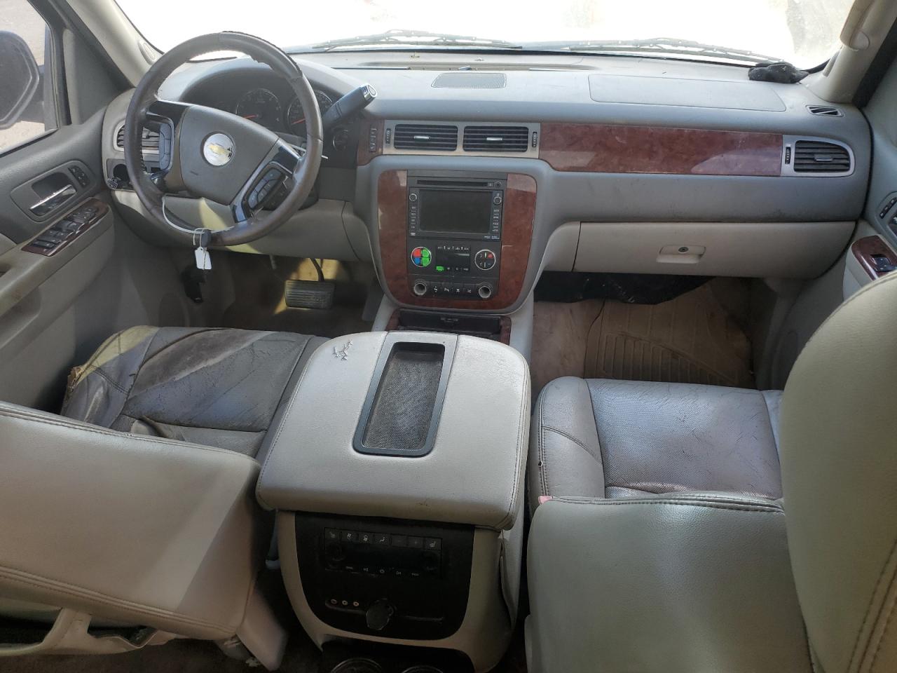 2010 Chevrolet Suburban C1500 Ltz VIN: 1GNUCKE01AR229045 Lot: 86408045