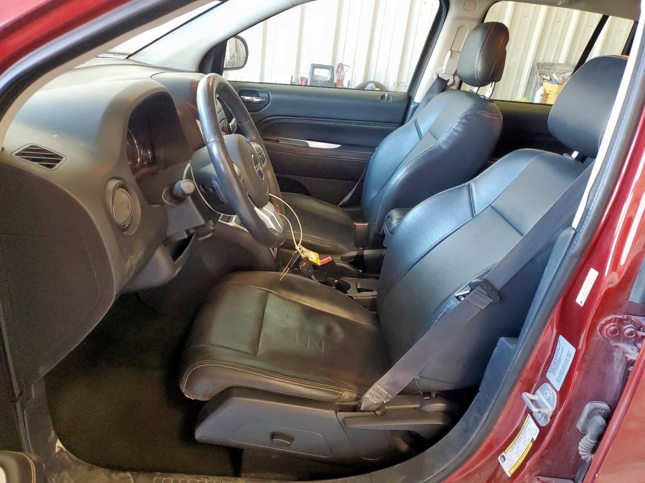 2015 Jeep Compass Latitude VIN: 1C4NJDEBXFD412187 Lot: 85873675