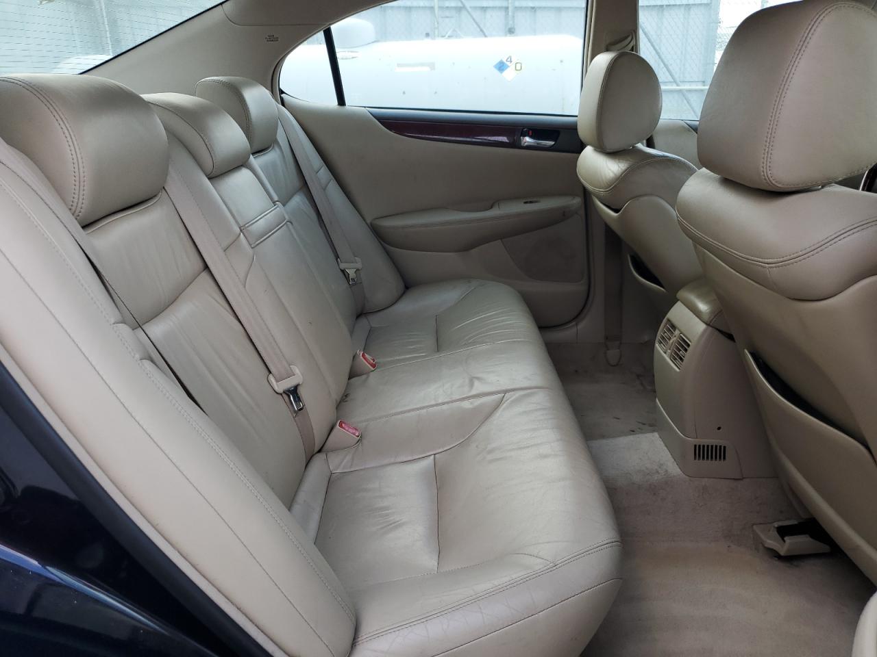 2002 Lexus Es 300 VIN: JTHBF30G425020813 Lot: 81865755