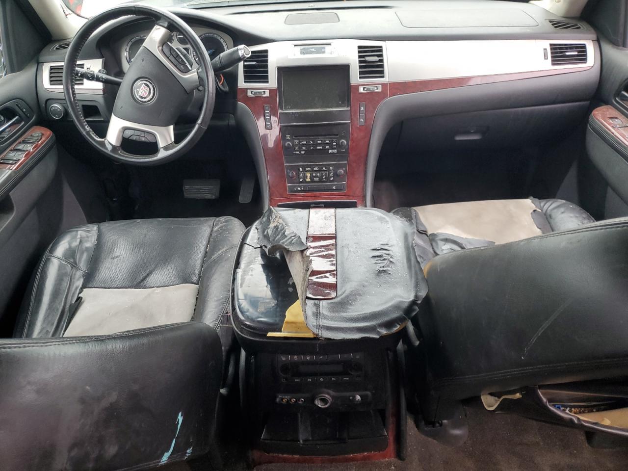 2011 Cadillac Escalade Esv Premium VIN: 1GYS4JEF4BR202140 Lot: 90894115