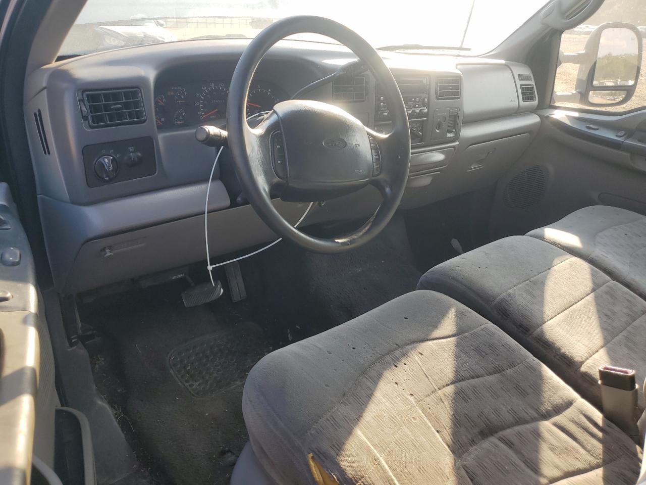 1999 Ford F250 Super Duty VIN: 1FTNX21L0XEE08131 Lot: 87463295