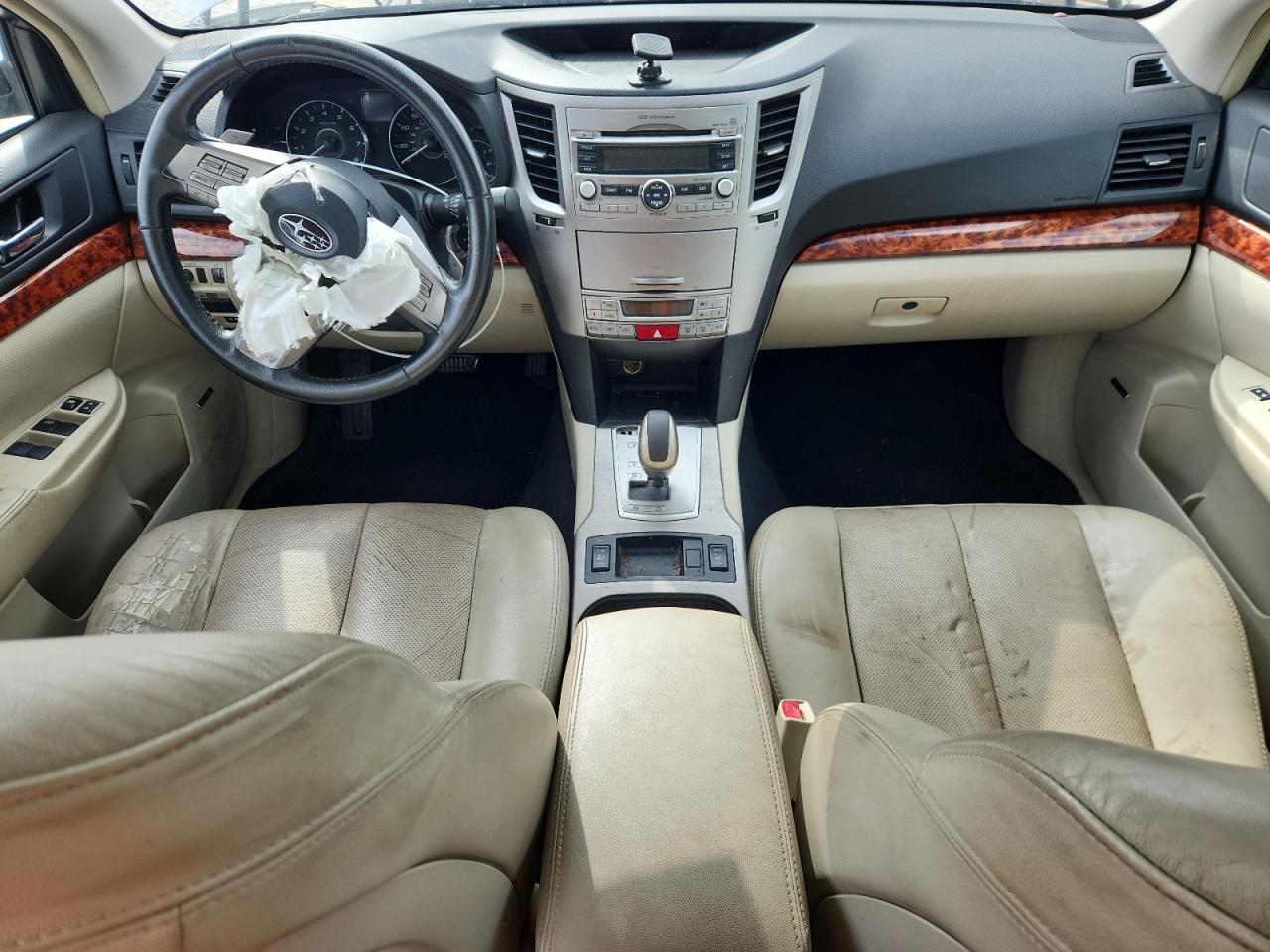 2011 Subaru Legacy 2.5I Limited VIN: 4S3BMCK69B3236549 Lot: 86210125