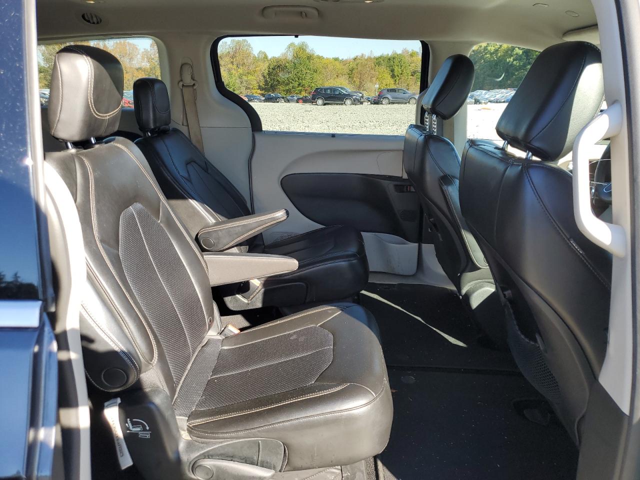 2020 Chrysler Voyager Lxi VIN: 2C4RC1DG1LR144694 Lot: 82588575