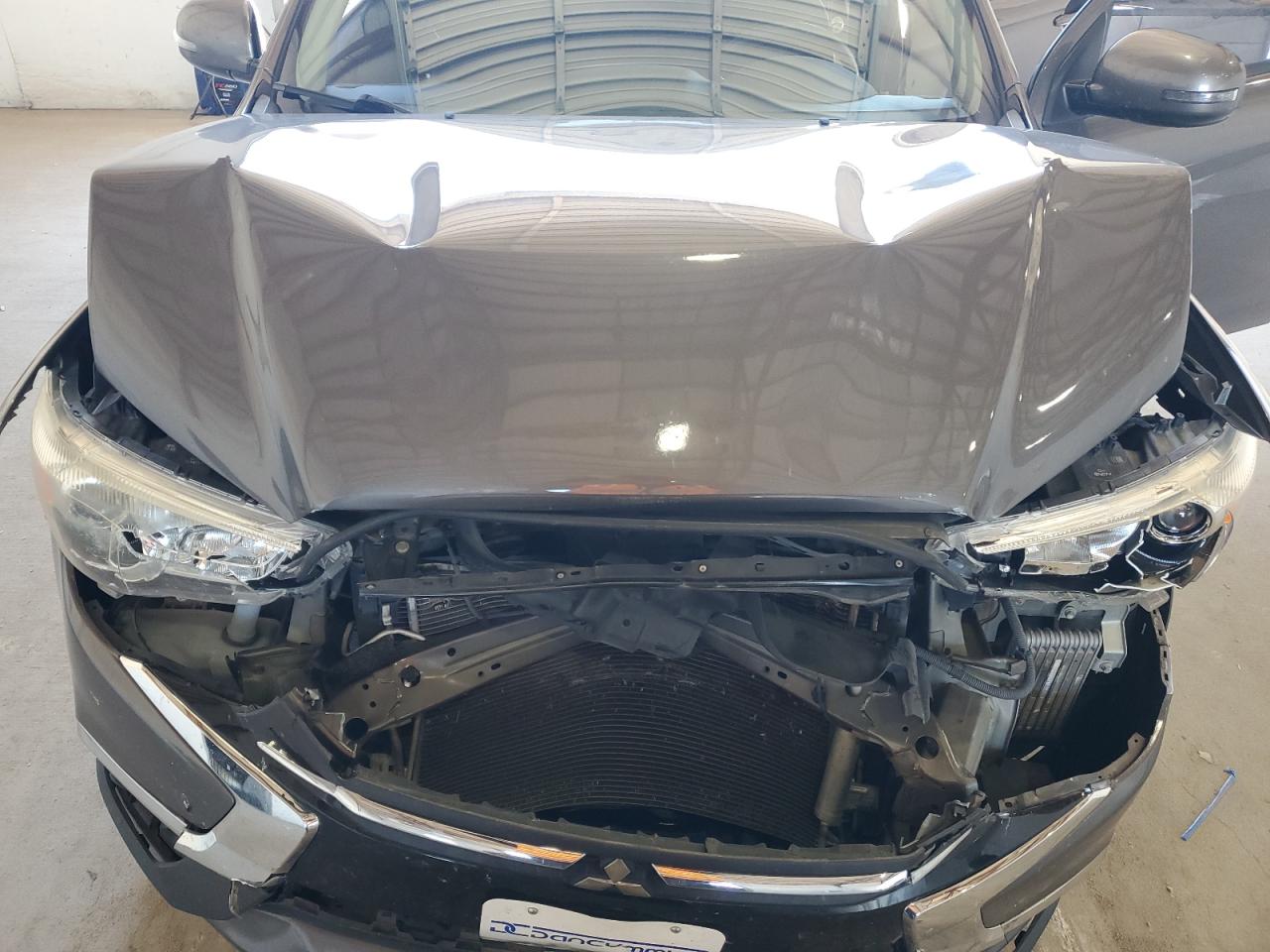 2018 Mitsubishi Outlander Sport Es VIN: JA4AP3AU9JZ026588 Lot: 86108215