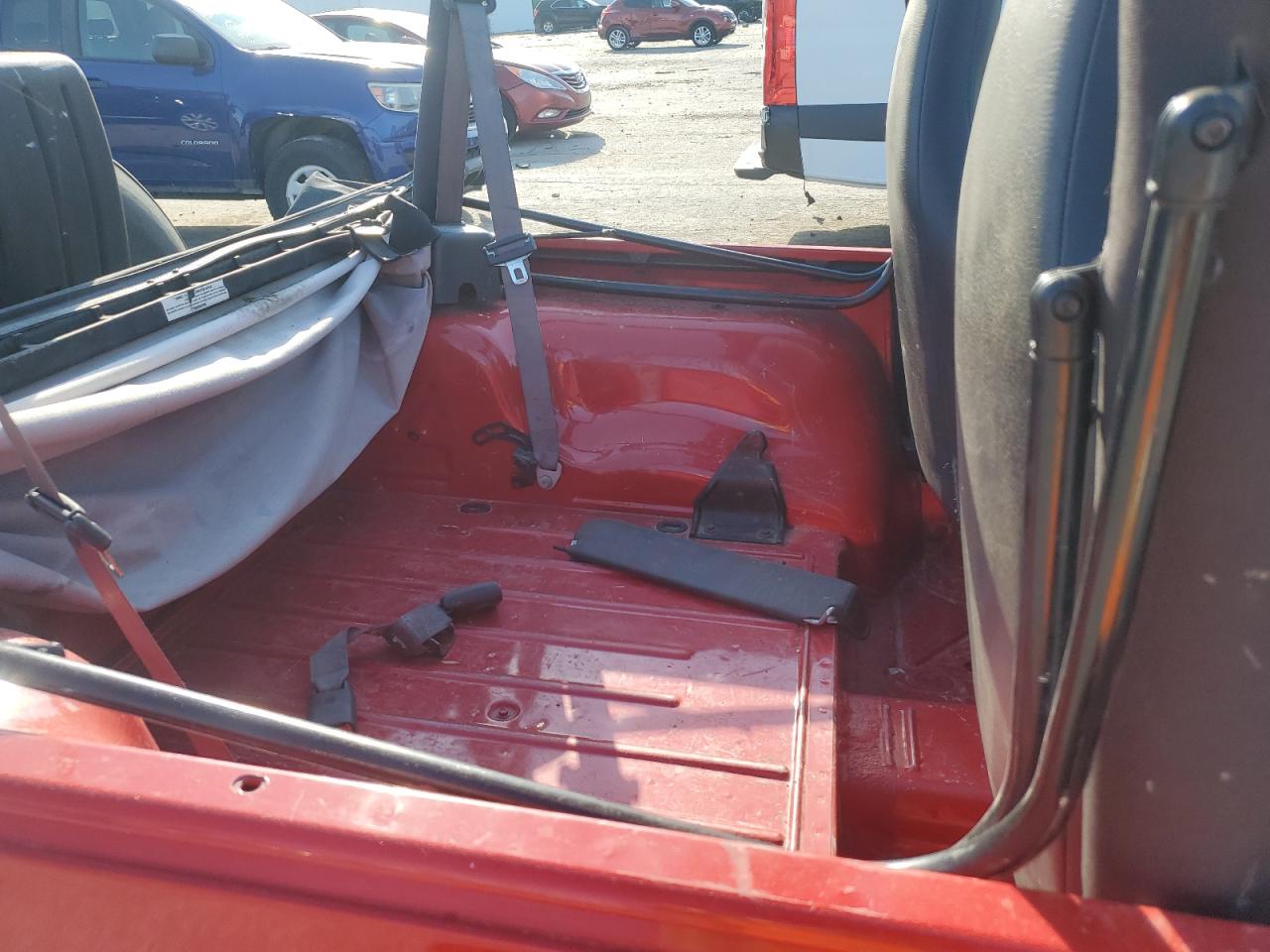 2000 Jeep Wrangler / Tj Se VIN: 1J4FA29P4YP723219 Lot: 81875605