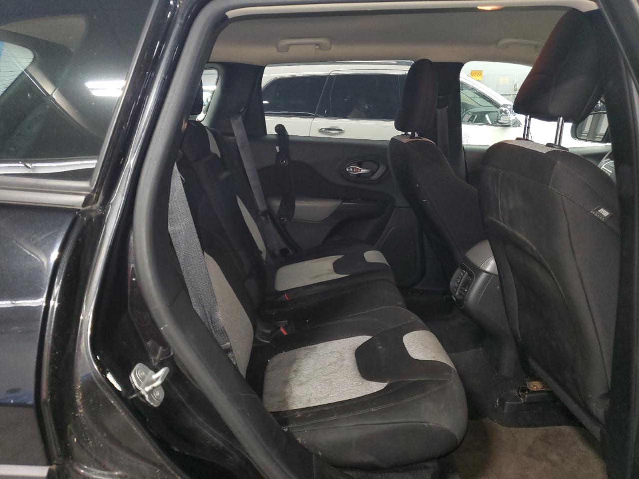 2014 Jeep Cherokee Sport VIN: 1C4PJLAB3EW112891 Lot: 82632775