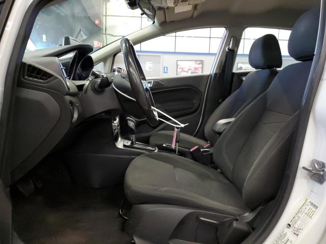 Hatchbacks FORD FIESTA 2015 White