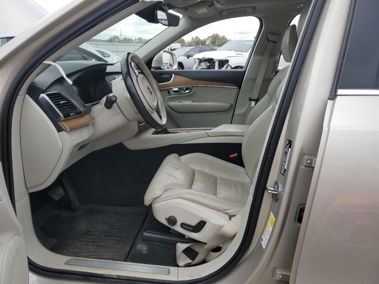 2018 Volvo Xc90 T6 VIN: YV4A22PL1J1211162 Lot: 85651845