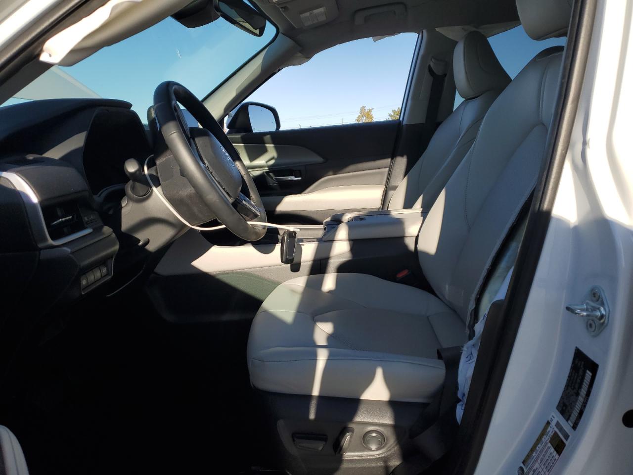 2024 Toyota Grand Highlander Xle VIN: 5TDAAAB5XRS021335 Lot: 90347305