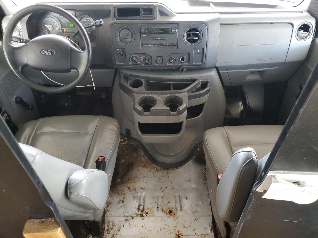 2013 Ford Econoline E350 Super Duty Van VIN: 1FDSS3ELXDDA15588 Lot: 84608645