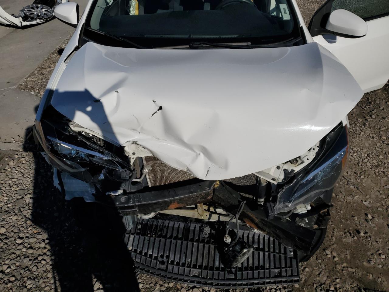 2019 Toyota Corolla L VIN: 5YFBURHE2KP885084 Lot: 85650975