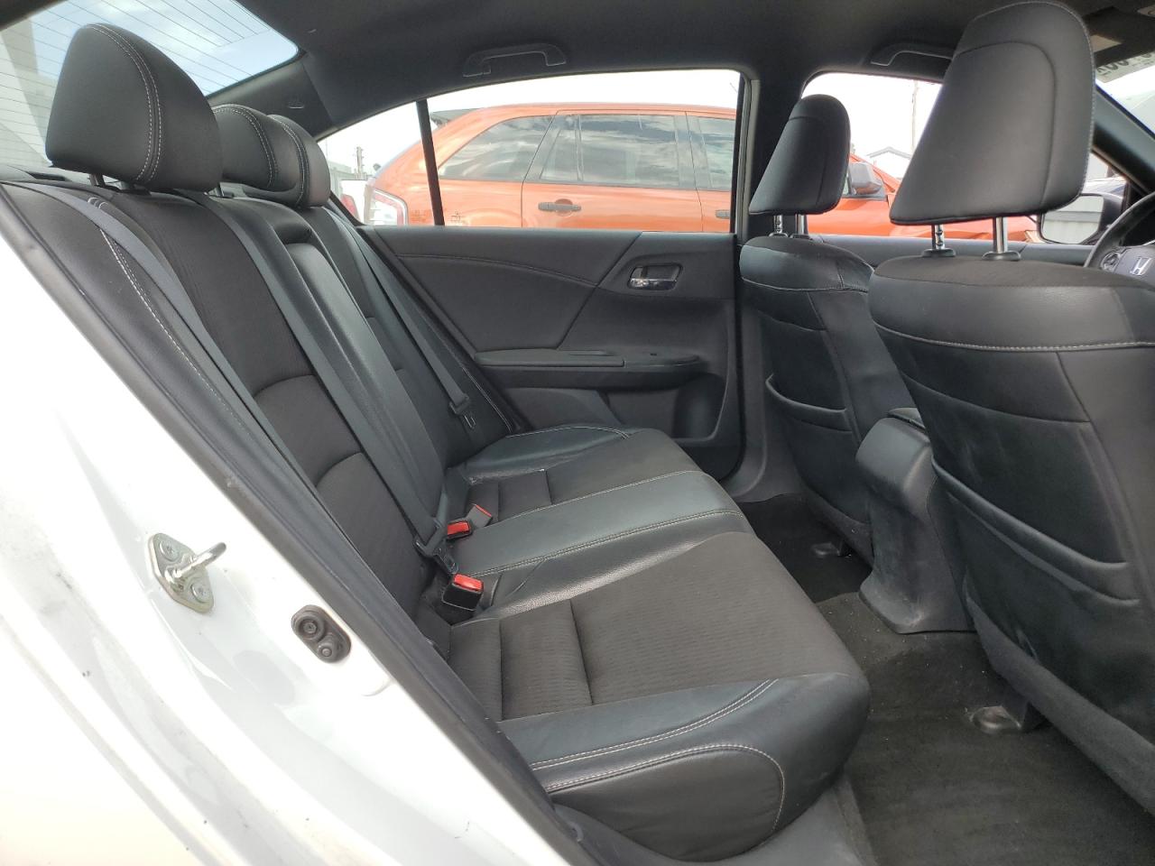 2017 Honda Accord Sport VIN: 1HGCR2F52HA039763 Lot: 81900765