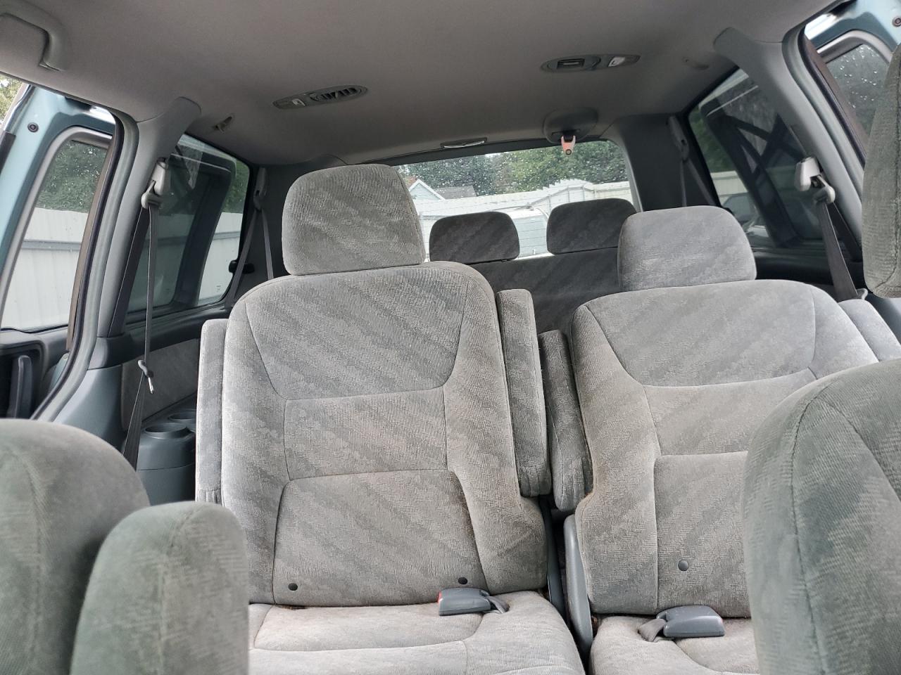 2002 Honda Odyssey VIN: 2HKRL18652H587329 Lot: 82278205