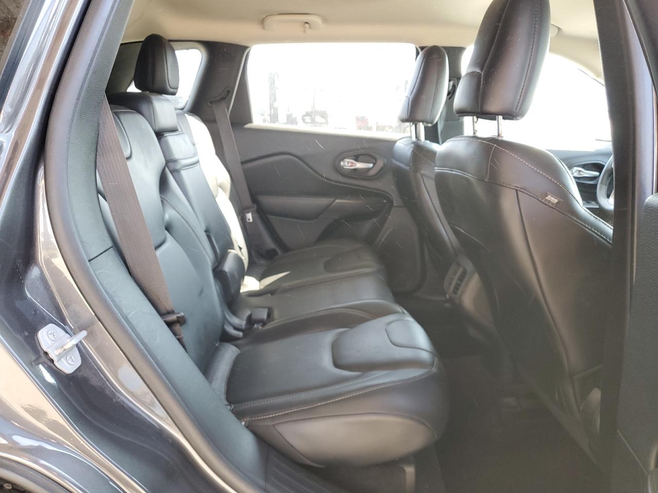 2015 Jeep Cherokee Limited VIN: 1C4PJLDB8FW658115 Lot: 85848515