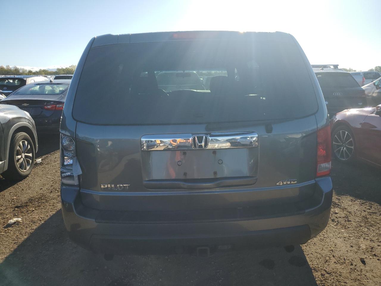 2011 Honda Pilot Lx VIN: 5FNYF4H2XBB061343 Lot: 82202645