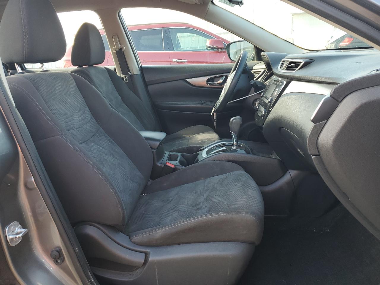 2016 Nissan Rogue S VIN: KNMAT2MV3GP703302 Lot: 85861675