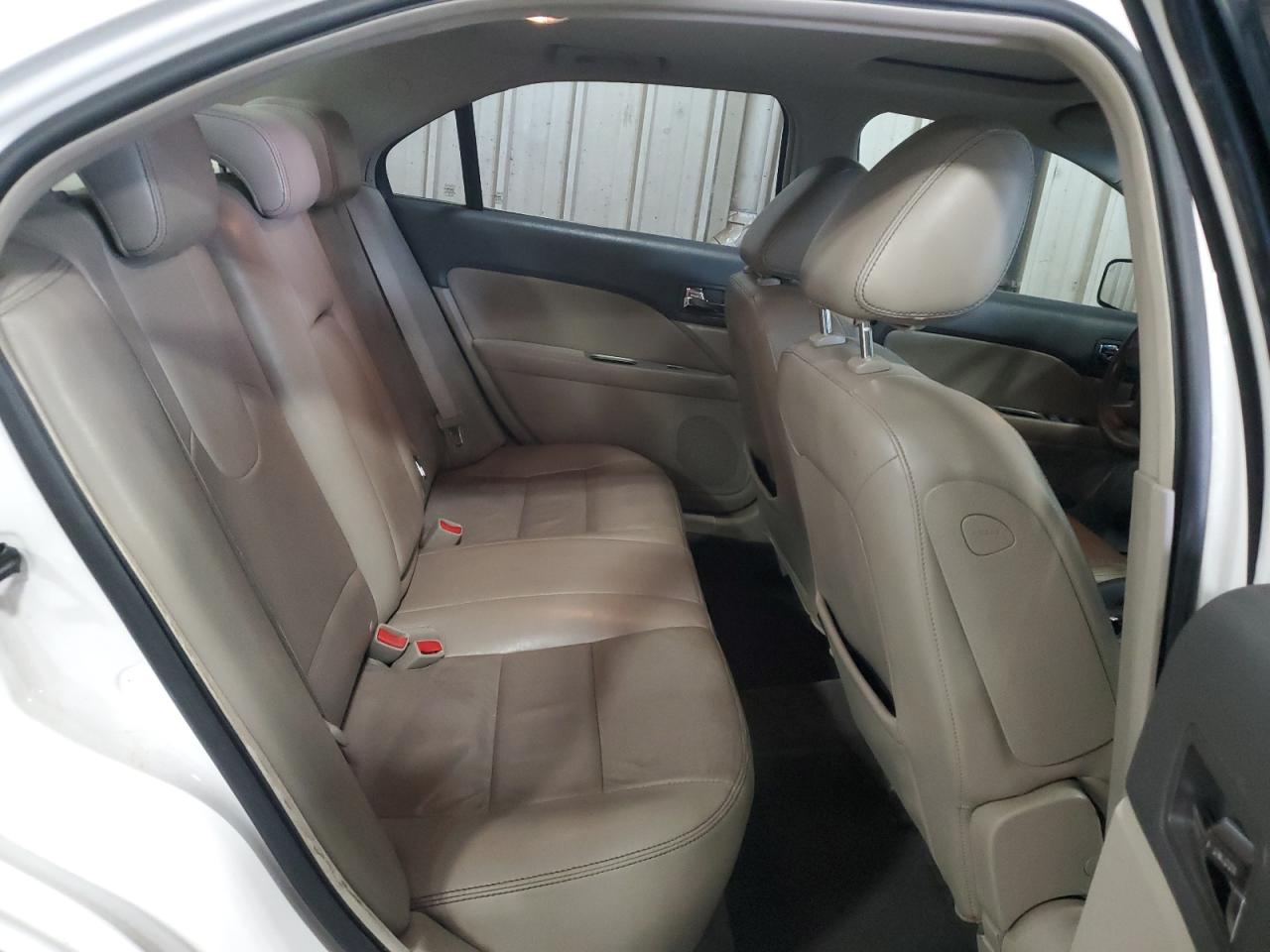 2010 Ford Fusion Hybrid VIN: 3FADP0L35AR220499 Lot: 86827055