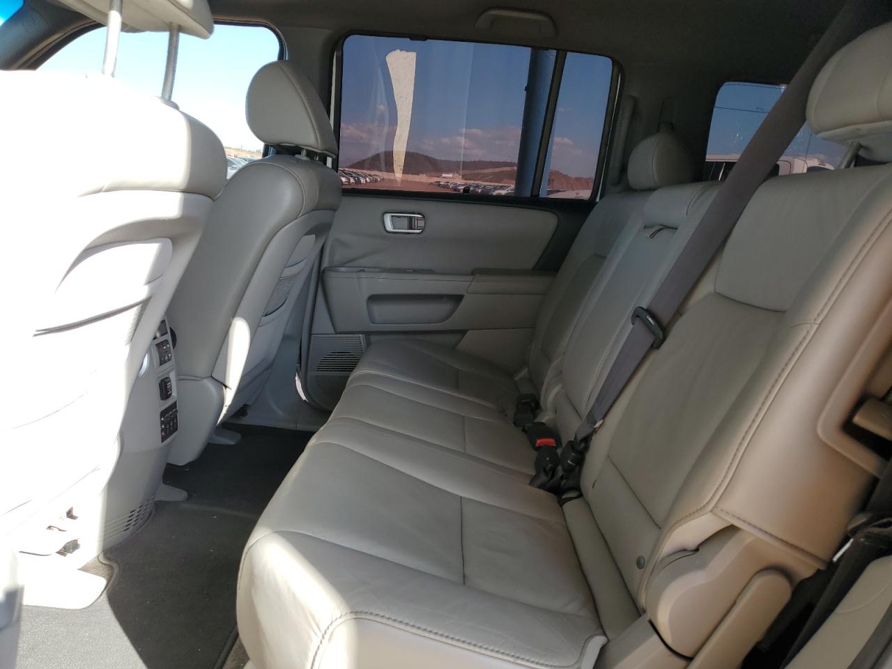 2011 Honda Pilot Touring VIN: 5FNYF3H96BB014303 Lot: 86658005