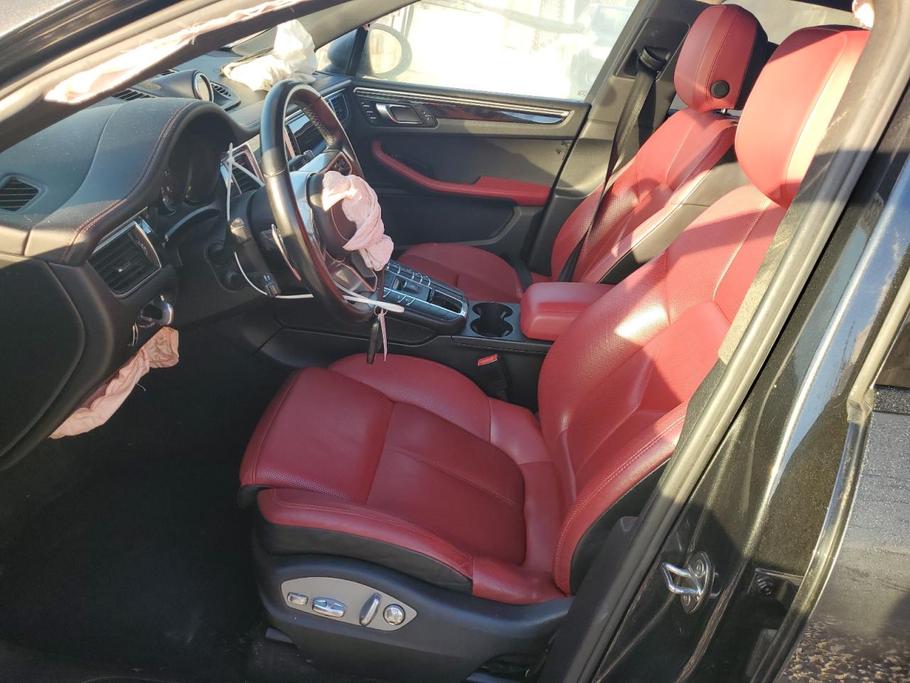 2017 Porsche Macan VIN: WP1AA2A59HLB07547 Lot: 86836335