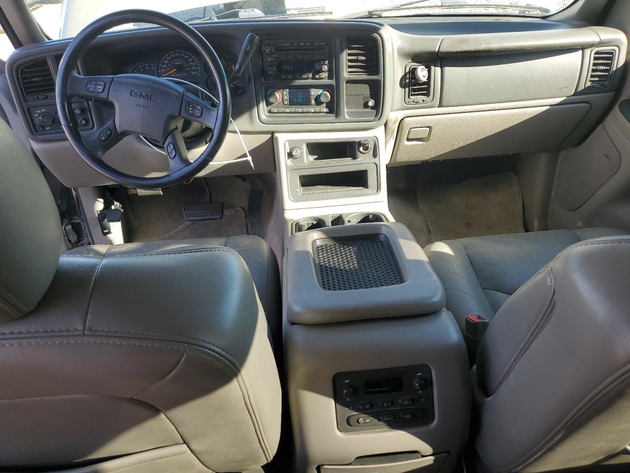 2006 GMC Yukon Xl C1500 VIN: 1GKEC16Z06J111356 Lot: 90727325