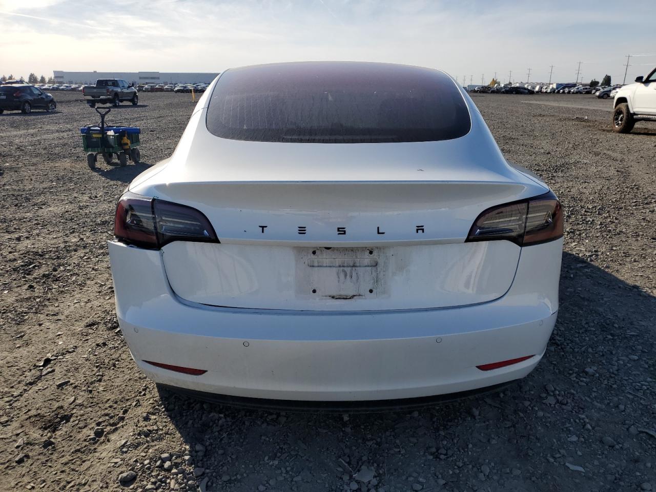 2018 Tesla Model 3 VIN: 5YJ3E1EA2JF168800 Lot: 84707165