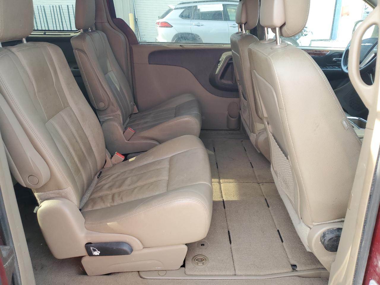 2015 Chrysler Town & Country Touring VIN: 2C4RC1BG2FR596502 Lot: 84761595