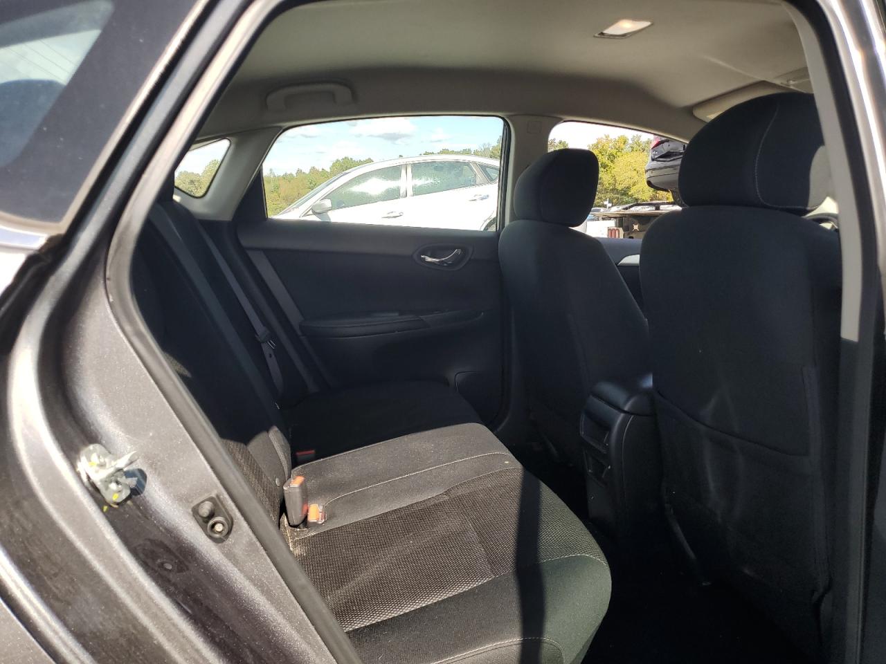 2019 Nissan Sentra S VIN: 3N1AB7AP8KY370479 Lot: 85292595