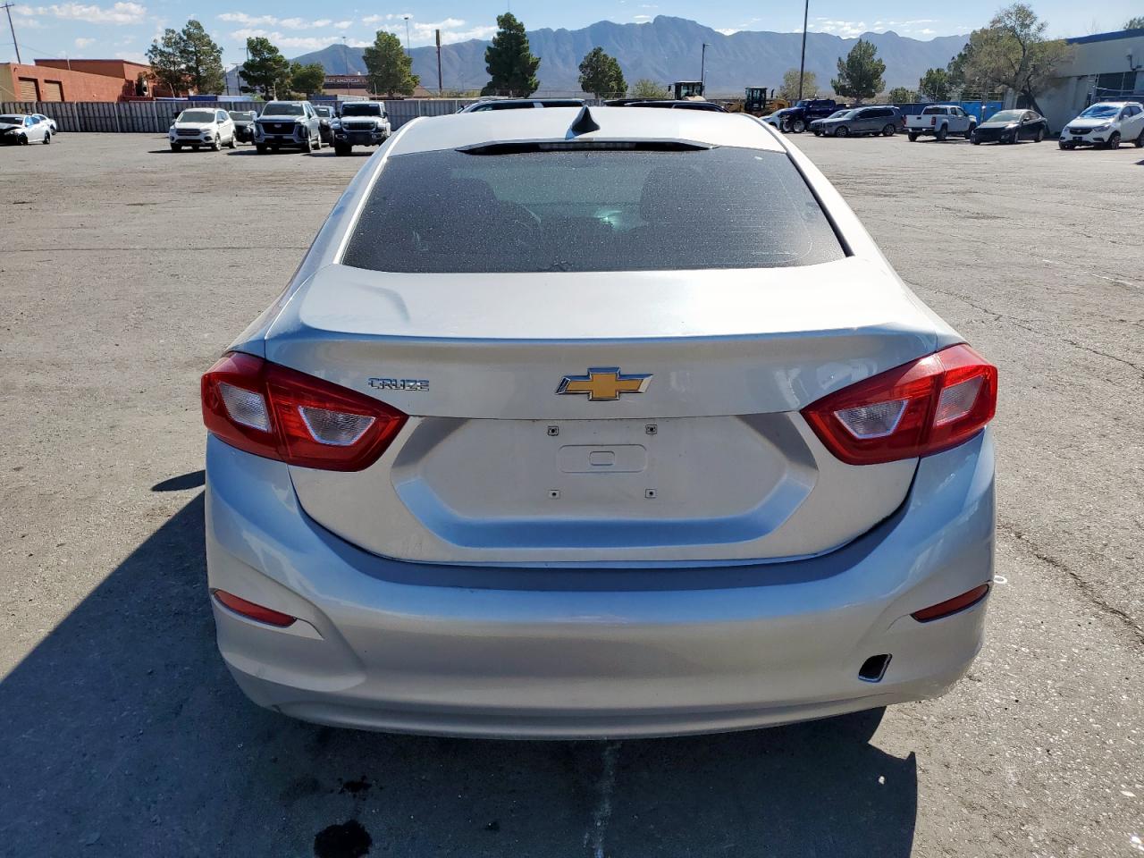 2017 Chevrolet Cruze Ls VIN: 1G1BC5SM8H7257495 Lot: 82174295