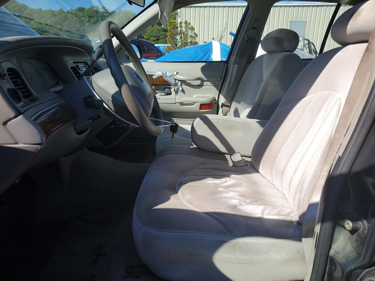 1999 Mercury Grand Marquis Gs VIN: 2MEFM74W3XX673624 Lot: 84954145