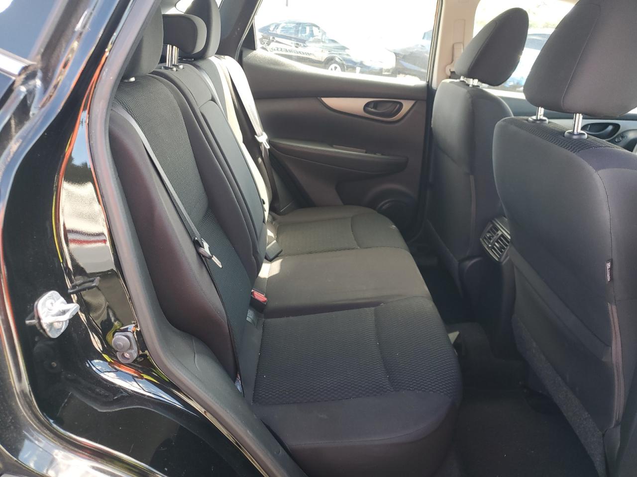 2017 Nissan Rogue Sport S VIN: JN1BJ1CR6HW130401 Lot: 84231495