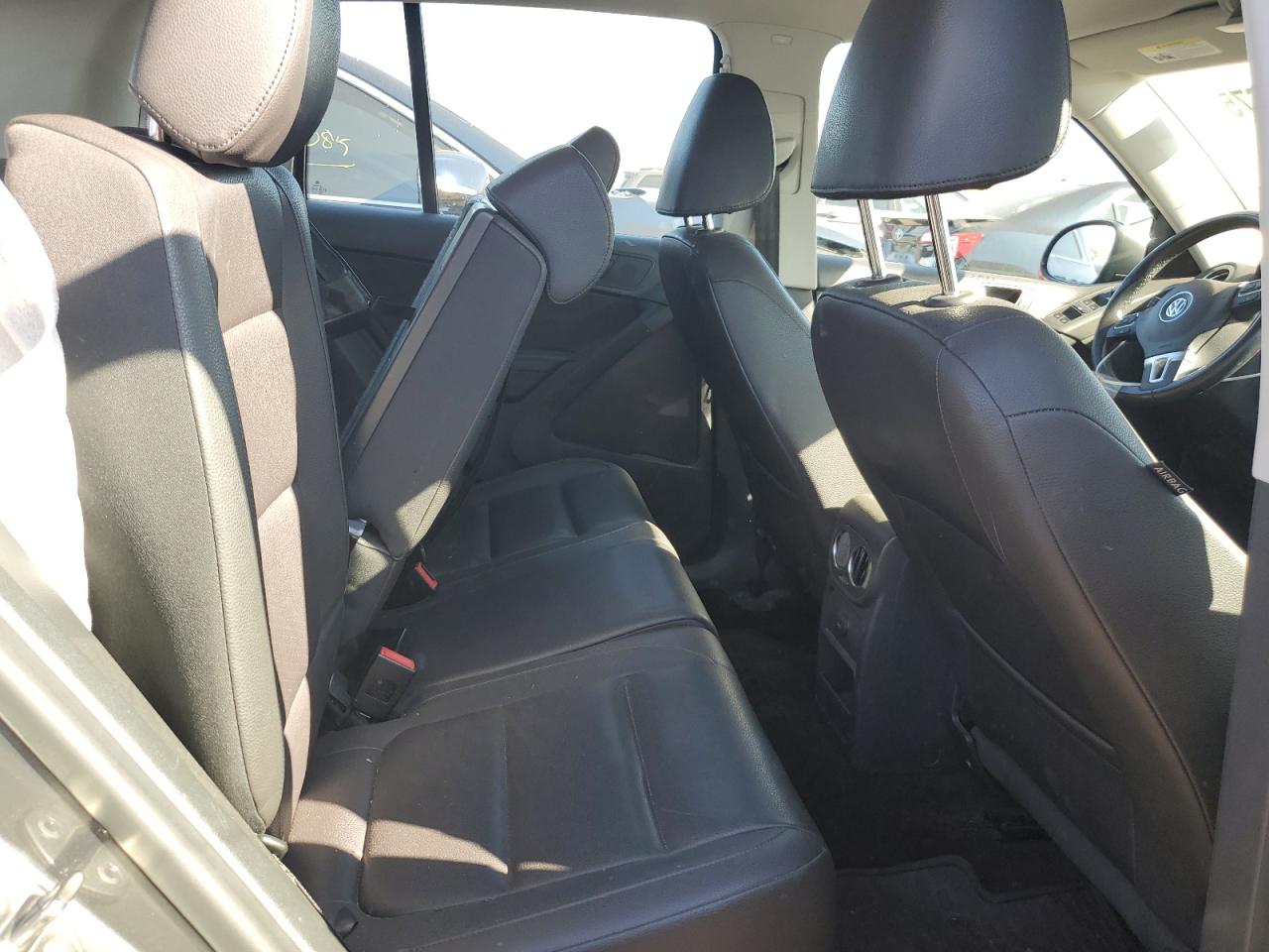 2016 Volkswagen Tiguan S VIN: WVGBV7AX8GW522277 Lot: 85494675