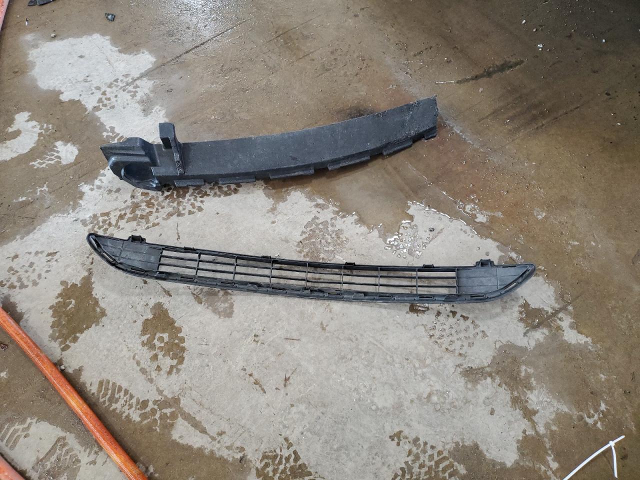 2016 Toyota Rav4 Xle VIN: JTMRFREV5GJ087137 Lot: 81811795