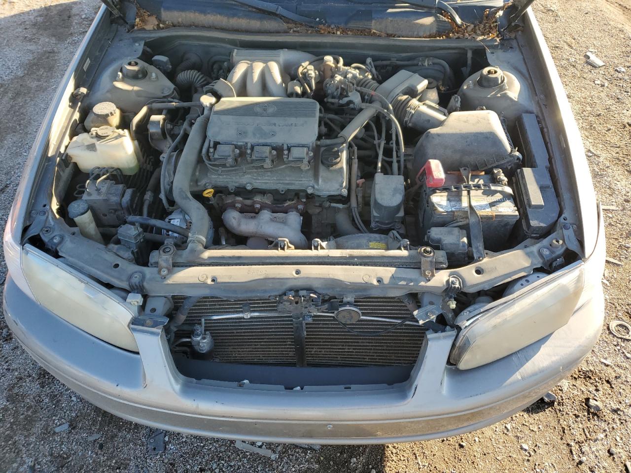 2000 Toyota Camry Le VIN: 4T1BF22K3YU094084 Lot: 87425025