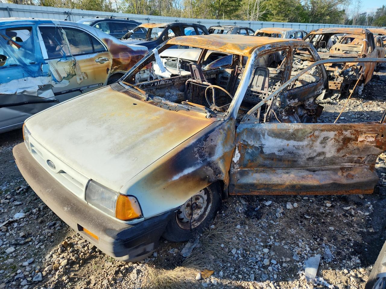 1990 Ford Festiva L Plus